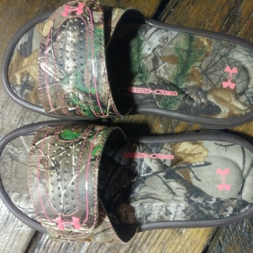 Under Armour Slides NWOT